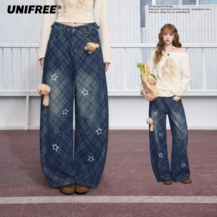 UNIFREE格纹水洗牛仔裤女弯刀裤可爱小熊五角星刺绣阔腿百搭长裤