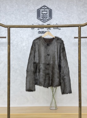 猾子小山羊！乌木灰高级感双面穿皮毛一体外套！ GZ7085