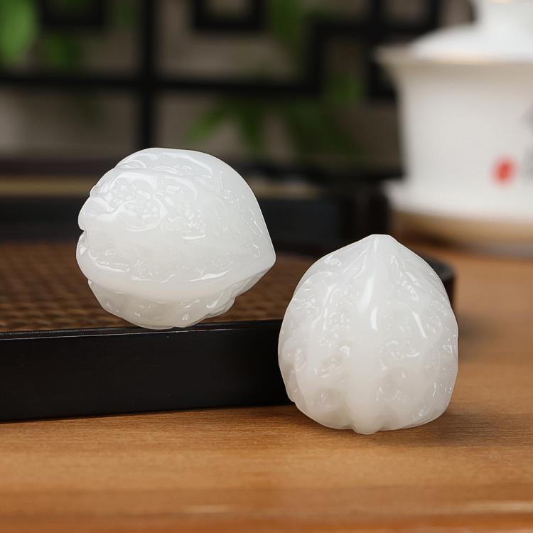 2026天然新疆和田玉白玉核桃手把件羊脂玉核桃健身球手球玩件玉把