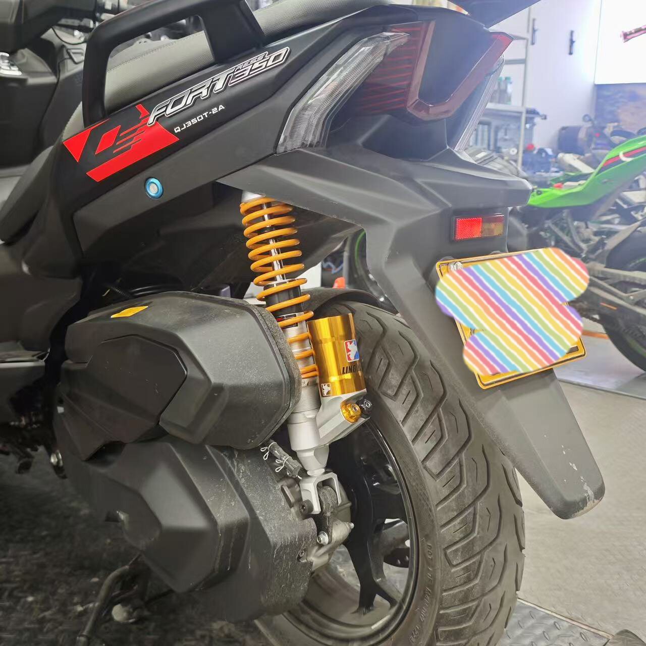 凌云改装C400GTC400X改装阻尼可调后减震后避震器总成