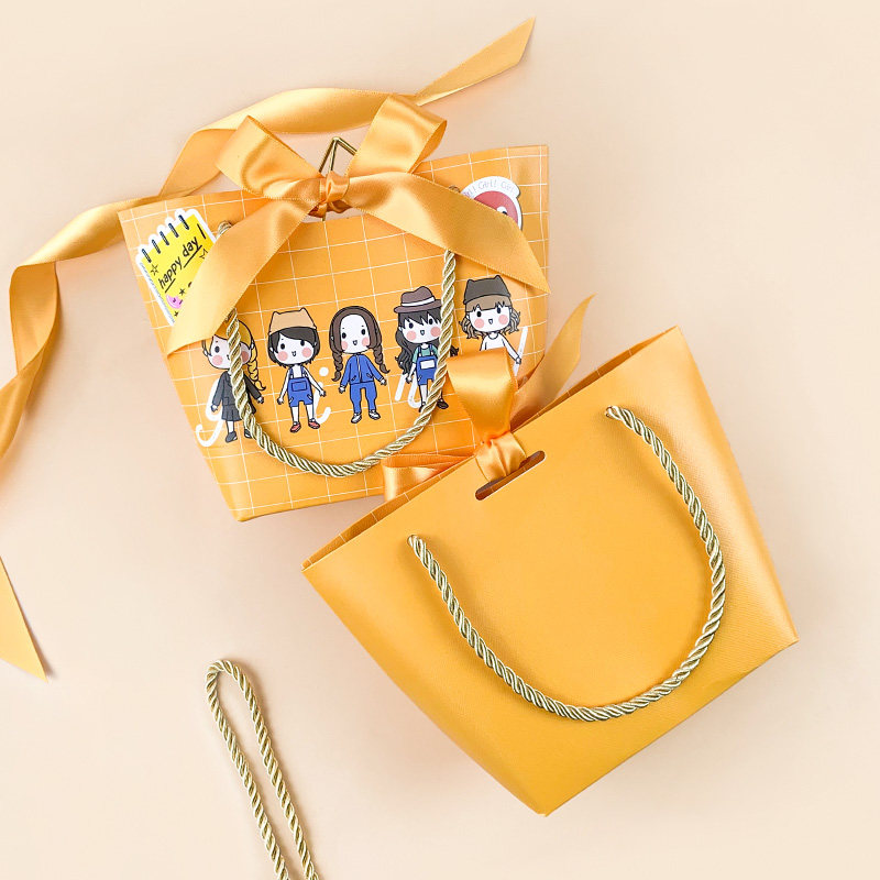 礼品袋子手提高档二次元动漫女孩卡通空礼盒送礼物纸袋可定制LOGO