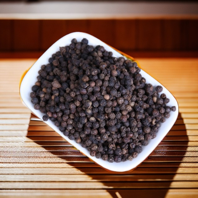 正宗海南特产黑白胡椒，颗粒均匀饱满口感辛辣天然康