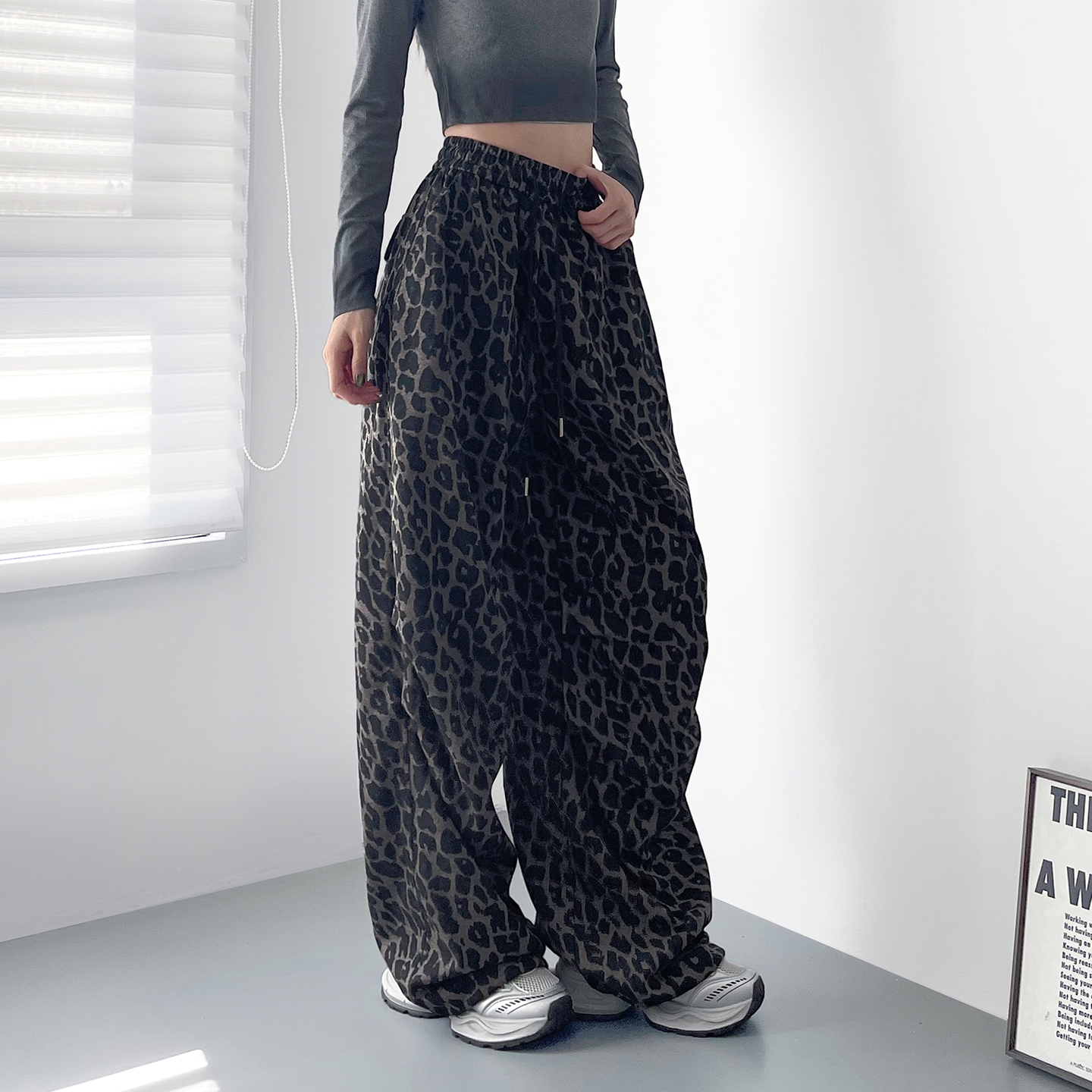 蜜略大码显瘦豹纹阔腿裤梨形身材