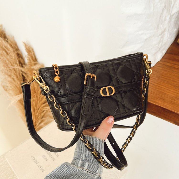 气质百搭菱格绣线链条包2026新款小众设计斜挎小方包ins休闲小包