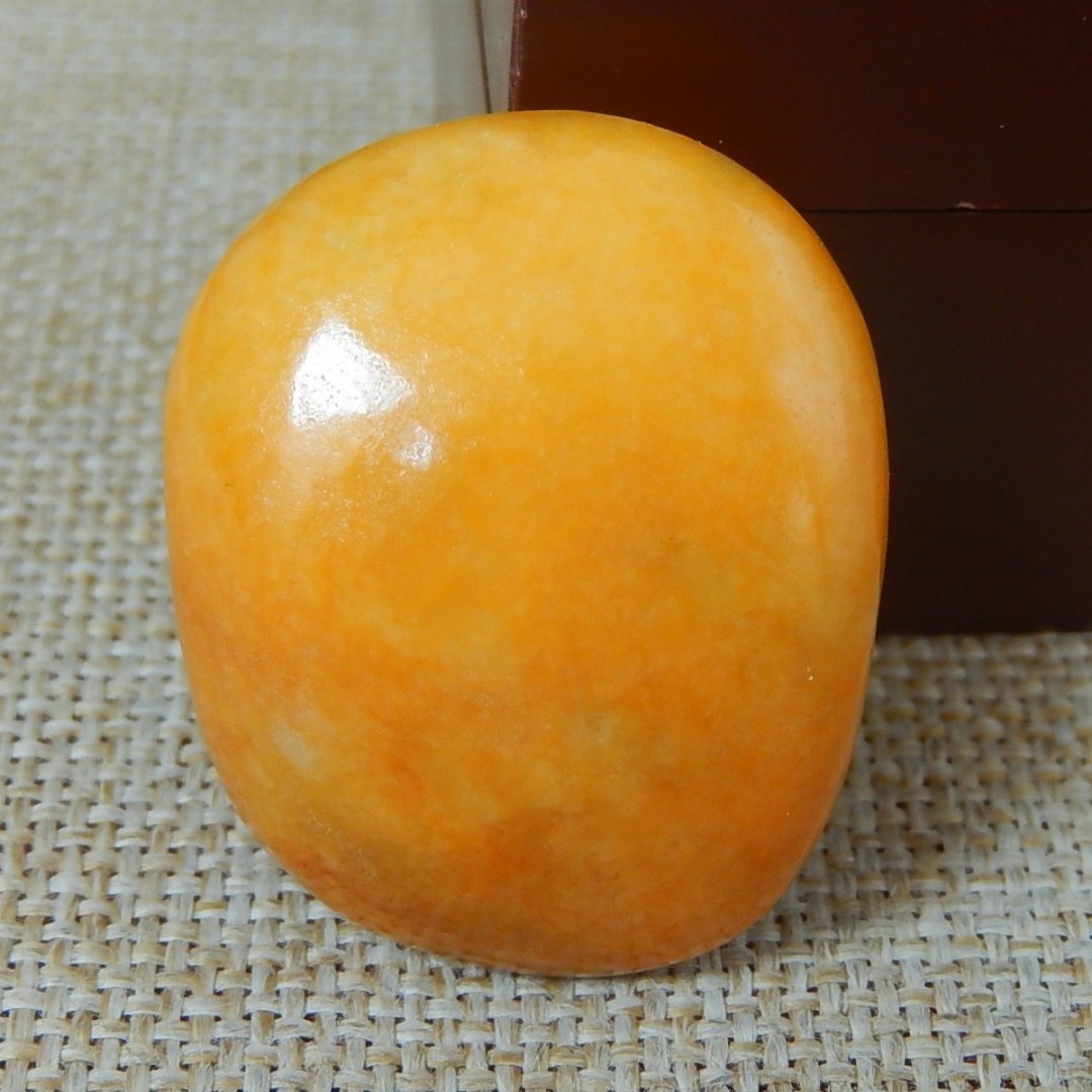 缅甸A货翡翠黄翡随形料子边角料