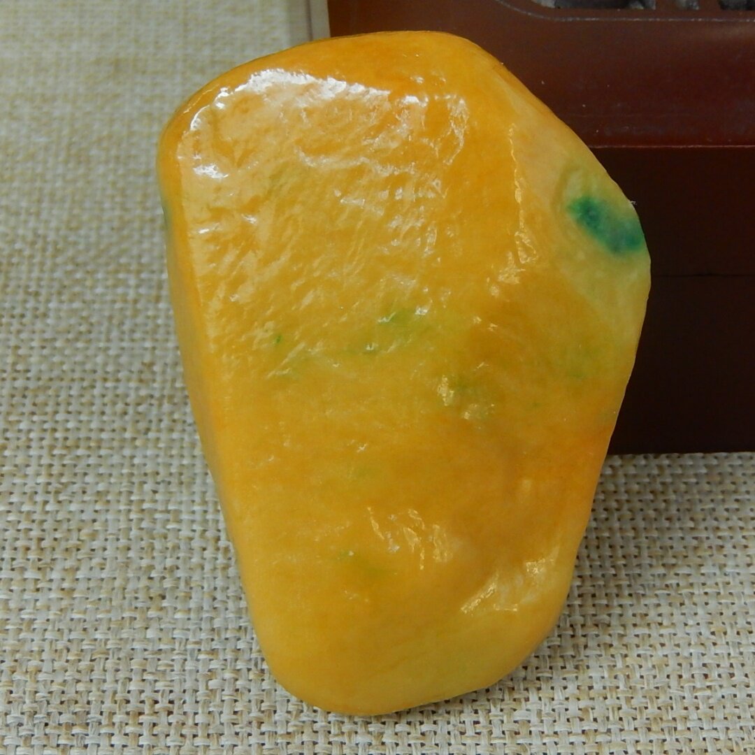 缅甸A货翡翠原石半明料玉石毛料大马坎黄加绿料子边角料挂件K9517