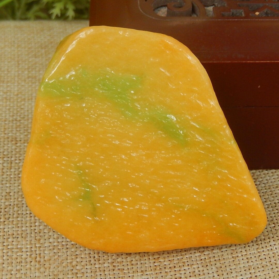 缅甸A货翡翠原石半明料玉石毛料大马坎黄加绿料子边角料挂件V1006