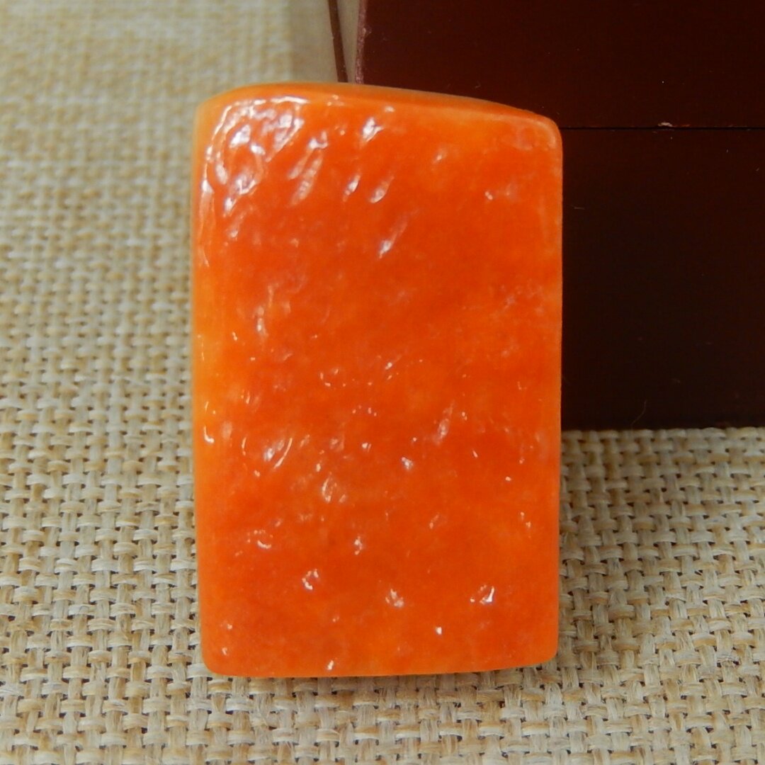 缅甸A货翡翠原石明料玉石毛料大马坎红翡俏色料子边角料挂件V4232