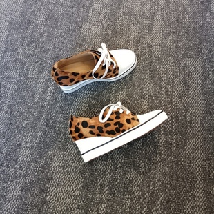 原创设计内增高圆头Y2K风格 坡跟厚底女 矮子乐豹纹拼接真皮手工鞋