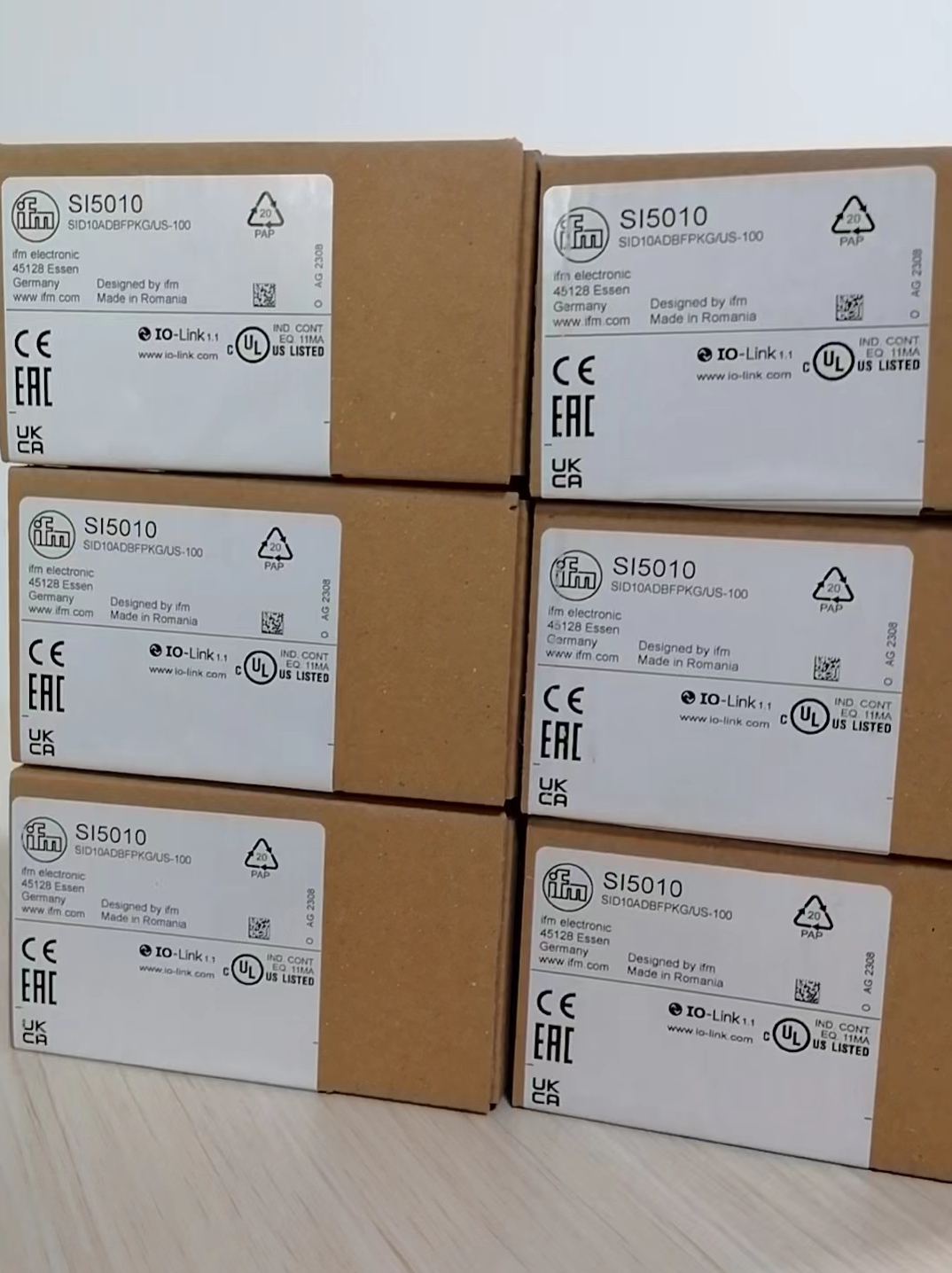 New packaging SI5000 flow monitor SID10ABBFPKG US-100 German IFM one and ten fines