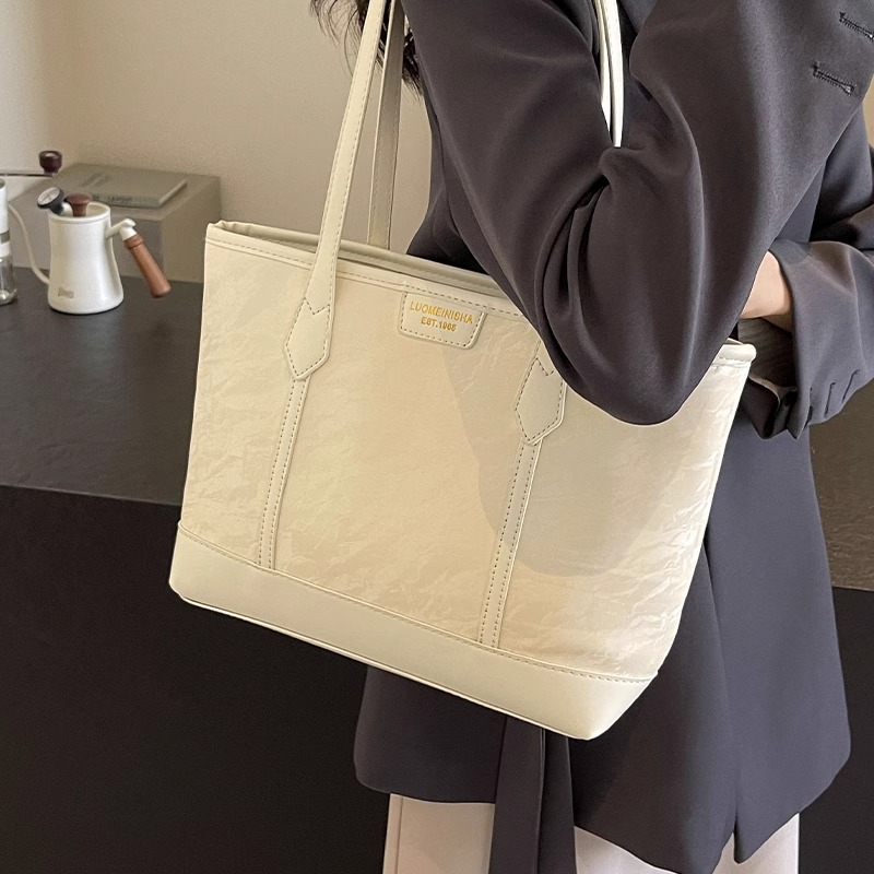 高级感单肩包流行上课通勤托特包