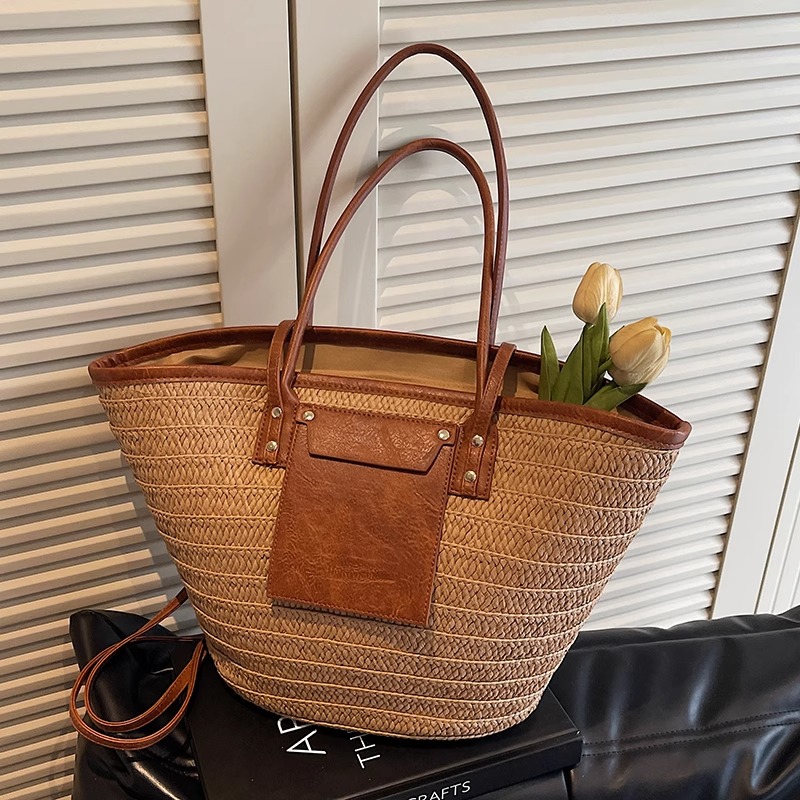 大容量编织草编包女春夏季2025新款百搭斜挎托特包海边度假沙滩包