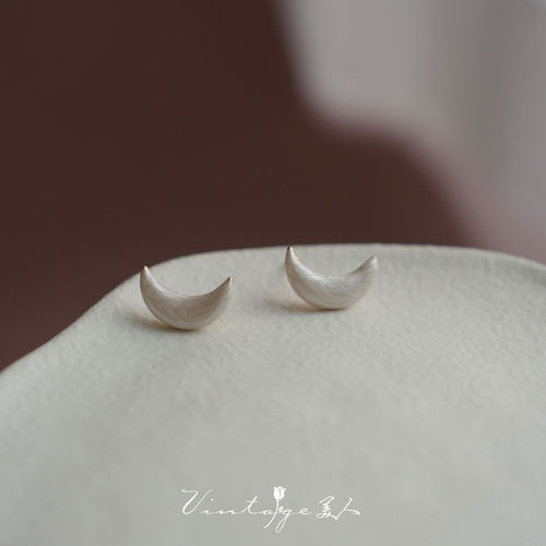 法式复古月亮滴釉耳钉耳夹