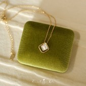 「月亮湖」法式 极简优雅百搭小众温柔高级感包金猫眼石项链锁骨链