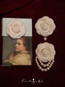 小香风珍珠胸针 「山茶香颂」法式 复古赫本风百搭山茶花经典 别针