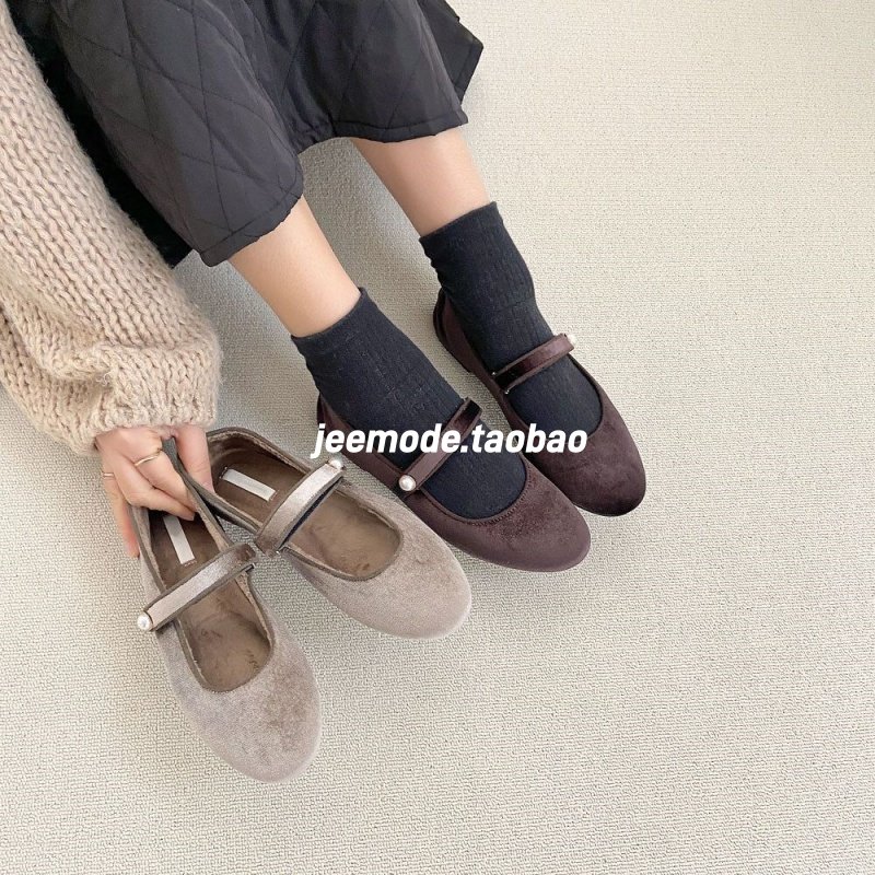 小池在首尔冬季新款绒面珍珠装饰加绒时尚玛丽珍一字带魔术贴女鞋