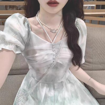 茶歇法式碎花连衣裙女夏