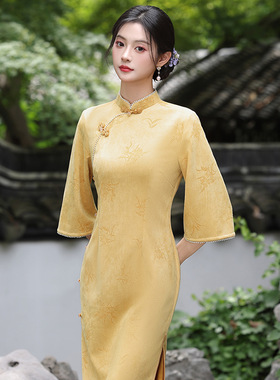 Long High-End Cheongsam Women Traditional Gown旗袍黄色国风