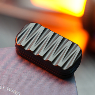 edc推牌玩具啪啪牌三层解压神器磁力段落金属指尖机械无限啪啪币