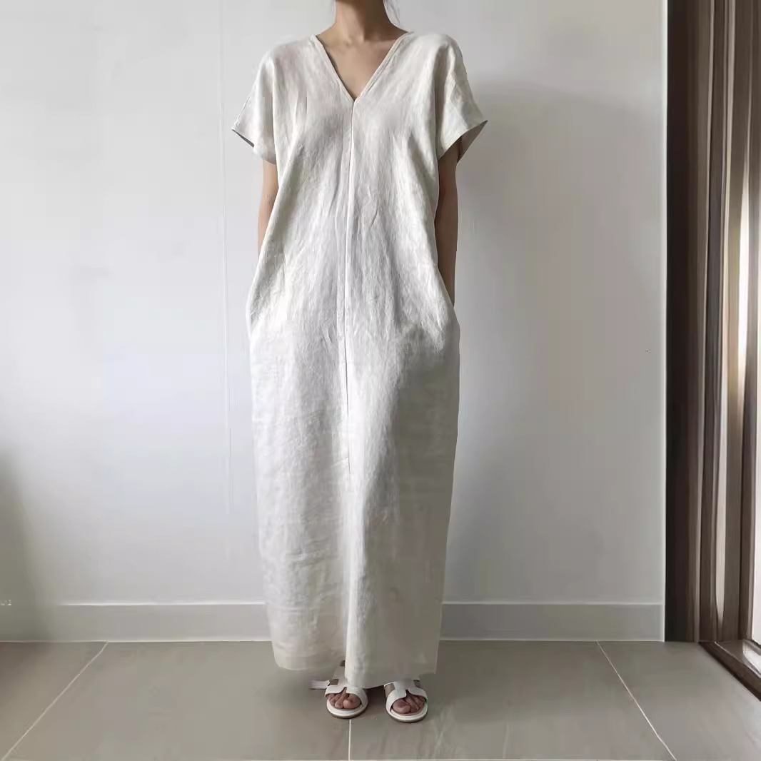 韩系穿搭V领慵懒风格连衣裙