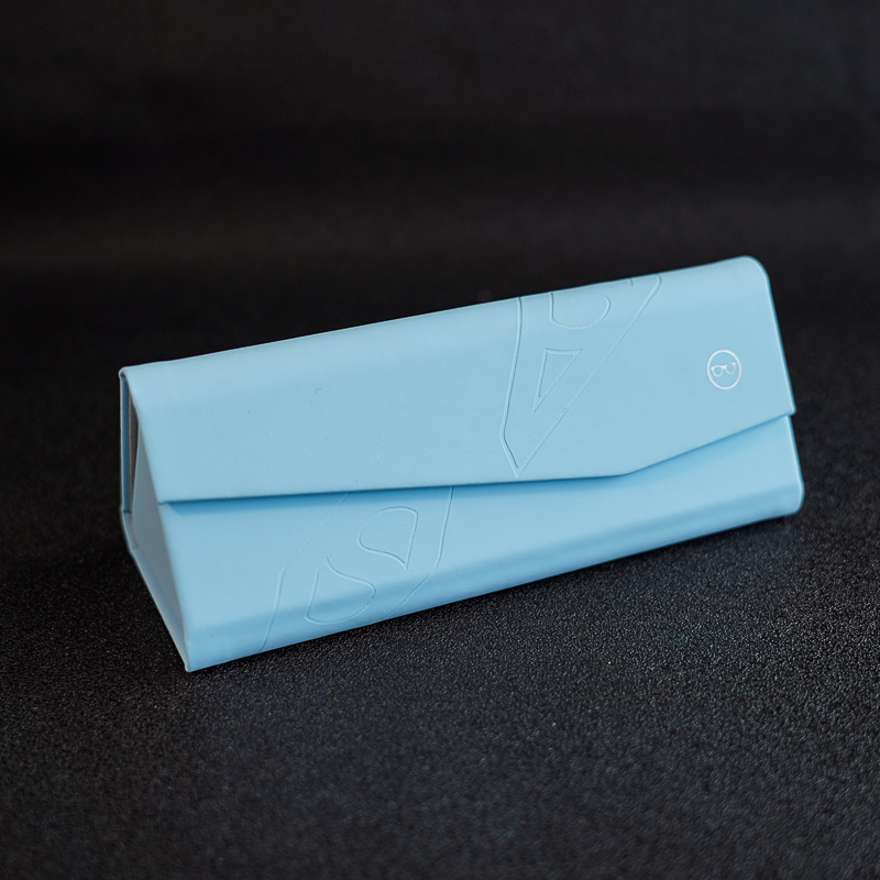 时尚手工三角眼镜盒高档PU皮质近视眼镜盒男女学生简约百搭磁吸