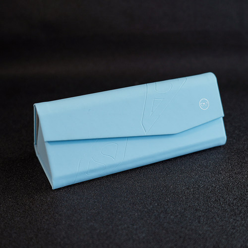 时尚手工三角眼镜盒高档PU皮质近视眼镜盒男女学生简约百搭磁吸