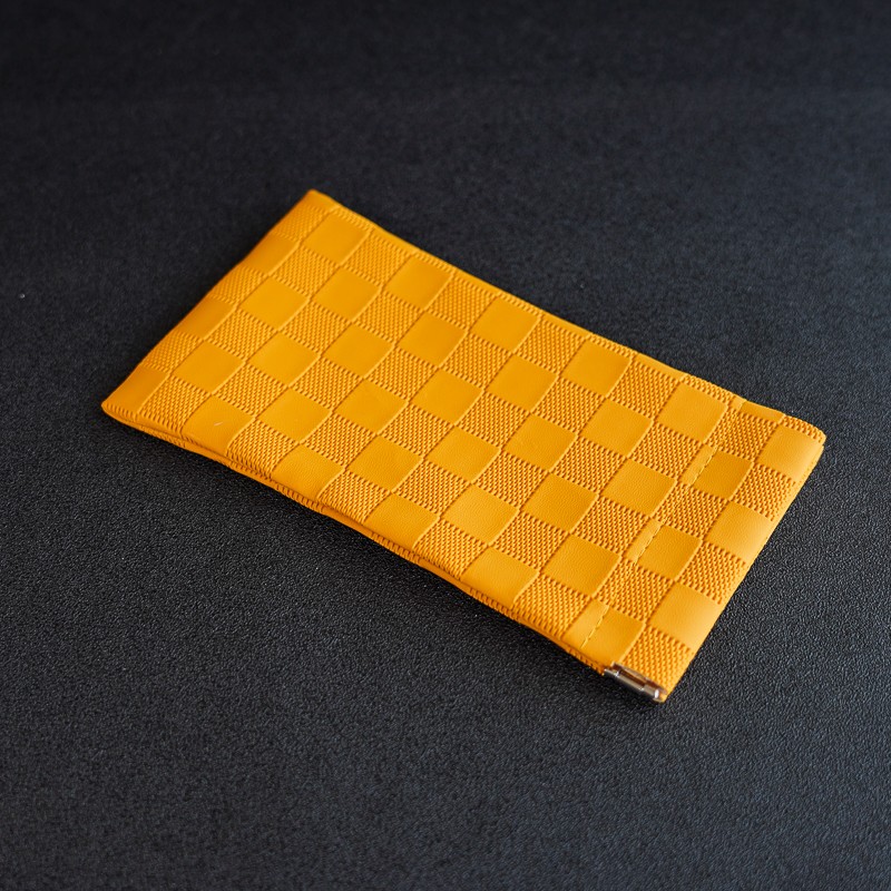 棋盘格眼镜袋墨镜太阳眼睛