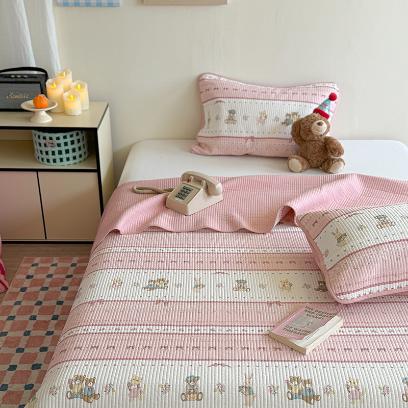 春季新款双面两用纯棉小清新夹棉高温砂洗床盖三件套防滑可机洗