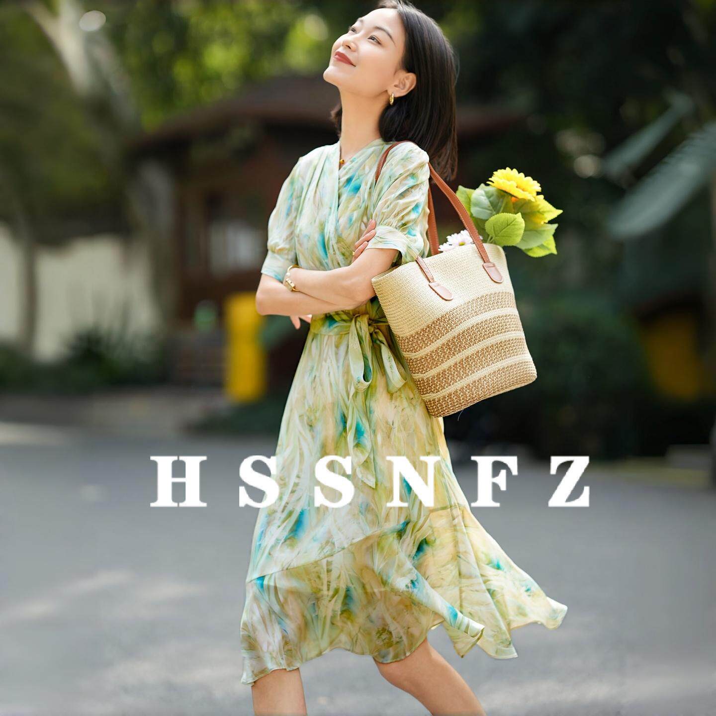 真丝桑蚕丝连衣裙女轻奢高级感夏季法式V领气质女人味中长碎花裙