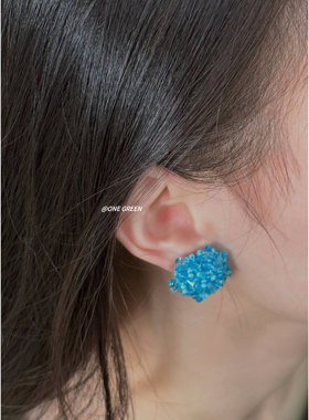 ONEGREEN 3.5NEW 博主同款夏季蓝色绣球串珠耳钉气质显白百搭耳饰