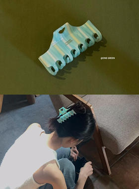 ONEGREEN 11.15NEW 水蓝色长方形条纹抓夹 简约后脑勺高级鲨鱼夹