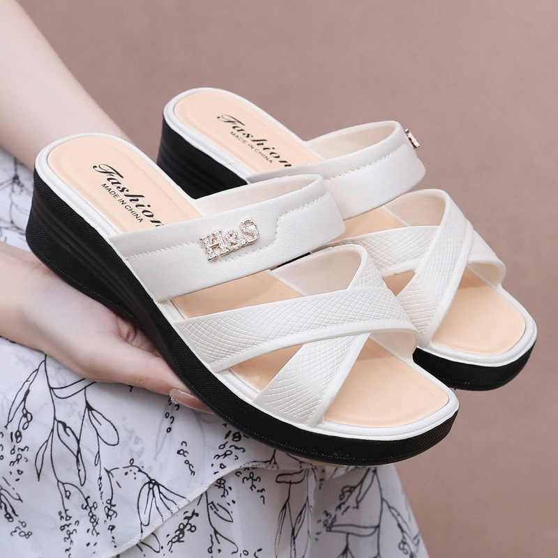 网红厚底舒适不累脚坡跟凉拖鞋女款2025新款夏季外穿,女鞋,时装凉鞋,淘宝优惠券,粉丝福利购,淘宝优惠卷