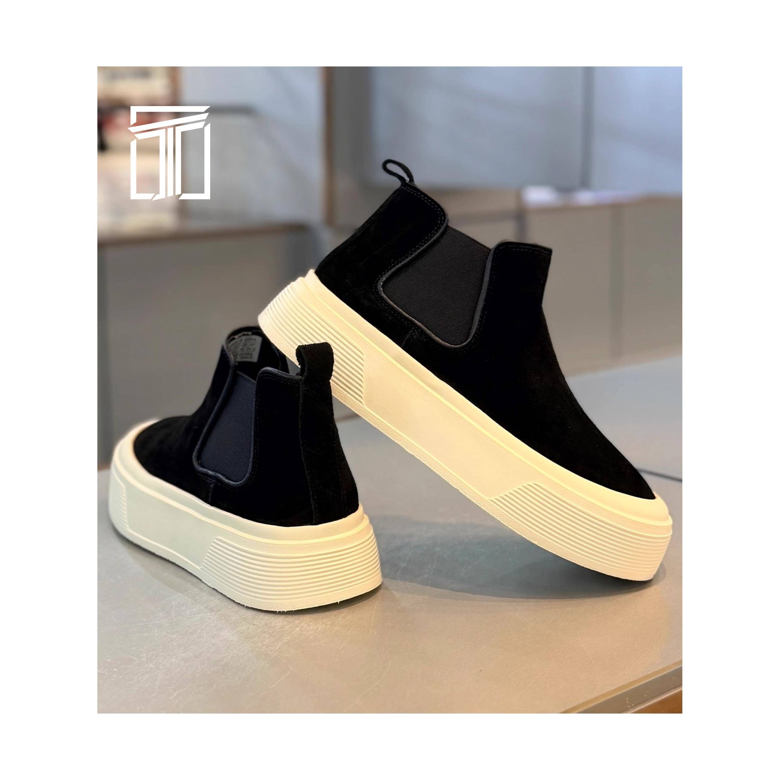 香港ITUN7G冬季新款男鞋厚底增高时尚板鞋套脚防滑皮面加绒休闲鞋