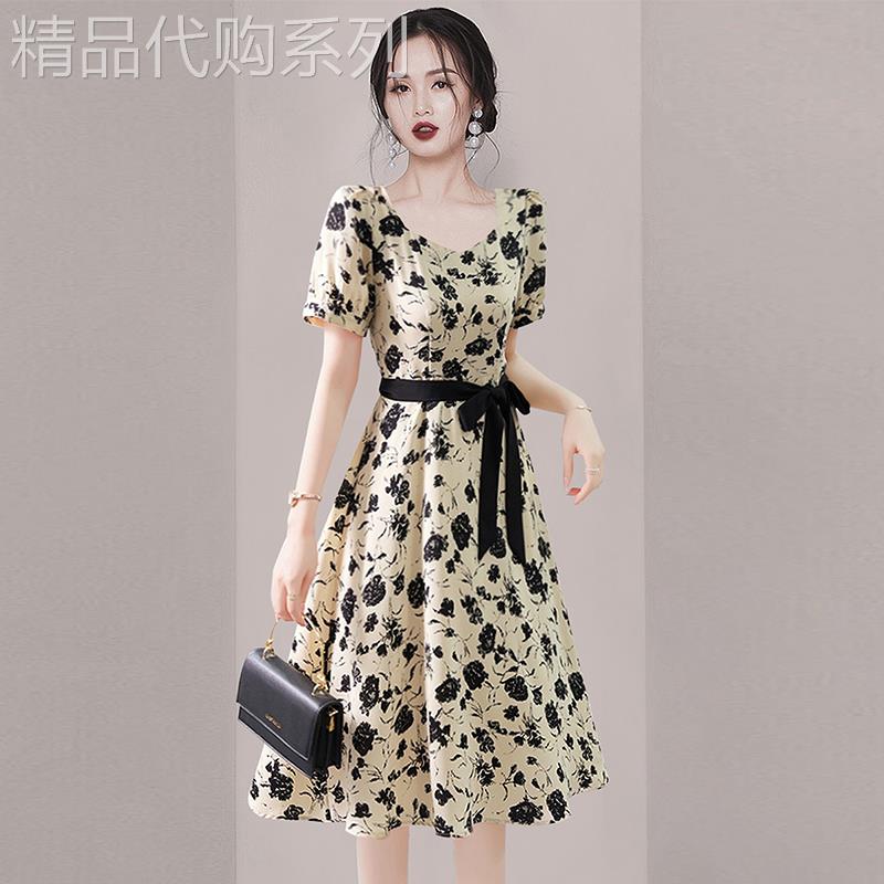 法式复古轻熟风碎花连衣裙女2024夏季新款气质显瘦收腰小个子裙子