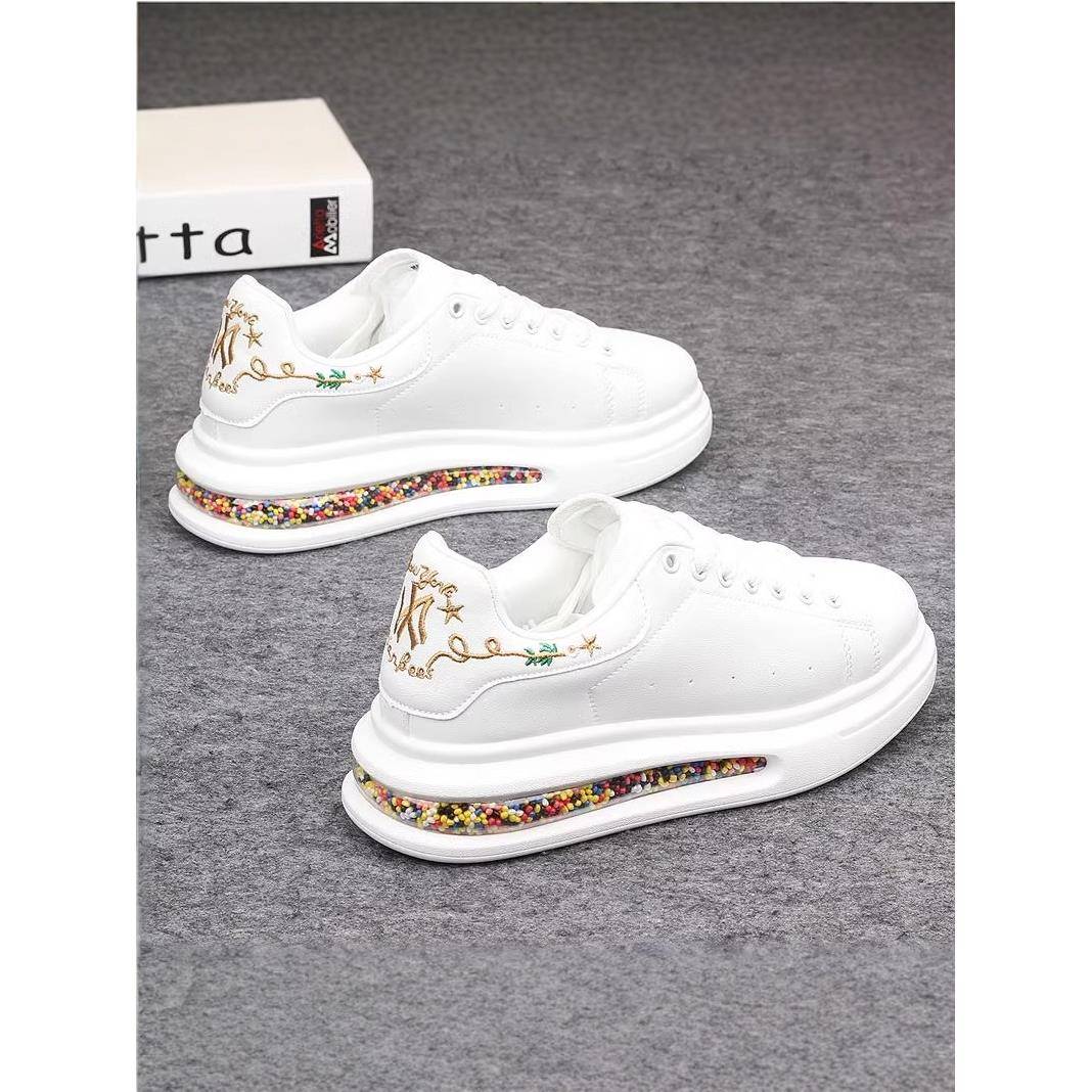 潮牌情侣小白鞋男真皮刺绣韩版休闲时尚百搭增高厚底运动气垫板鞋