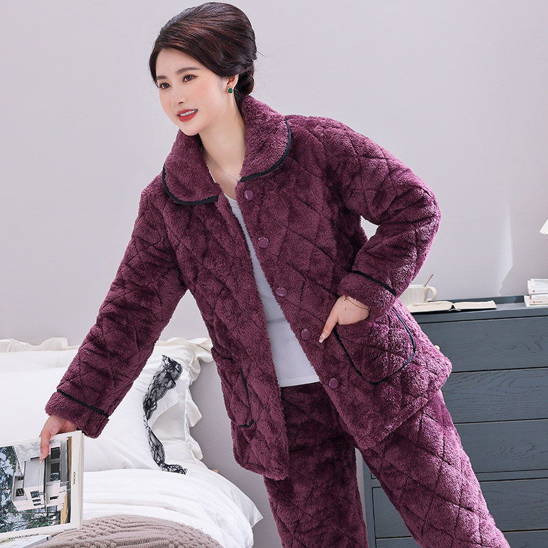 妈妈睡衣女冬季加厚加绒珊瑚绒三层夹棉中老年人家居服套装秋冬款