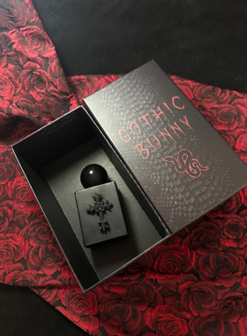 illusory黑色哥特十字架香水 50ML EDP 蚀骨生花 随机送一个蛇包