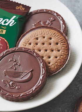 韩国进口零食乐天lotte宾驰摩卡咖啡风味代可可脂巧克力涂层饼干