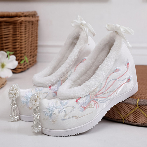 樾风华高跟古风淡雅毛绒复古汉服