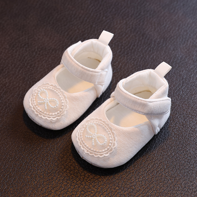 婴儿鞋子春秋季新款女宝宝布鞋