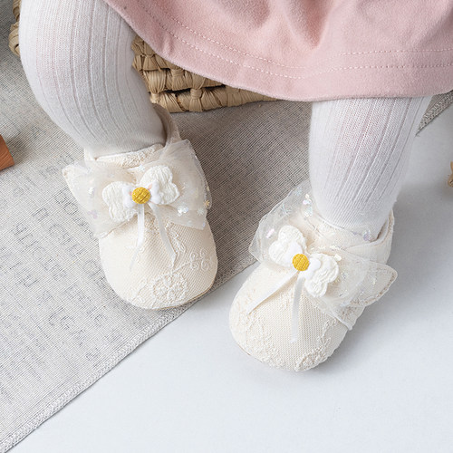 女宝宝春秋蕾丝公主鞋软底步前鞋