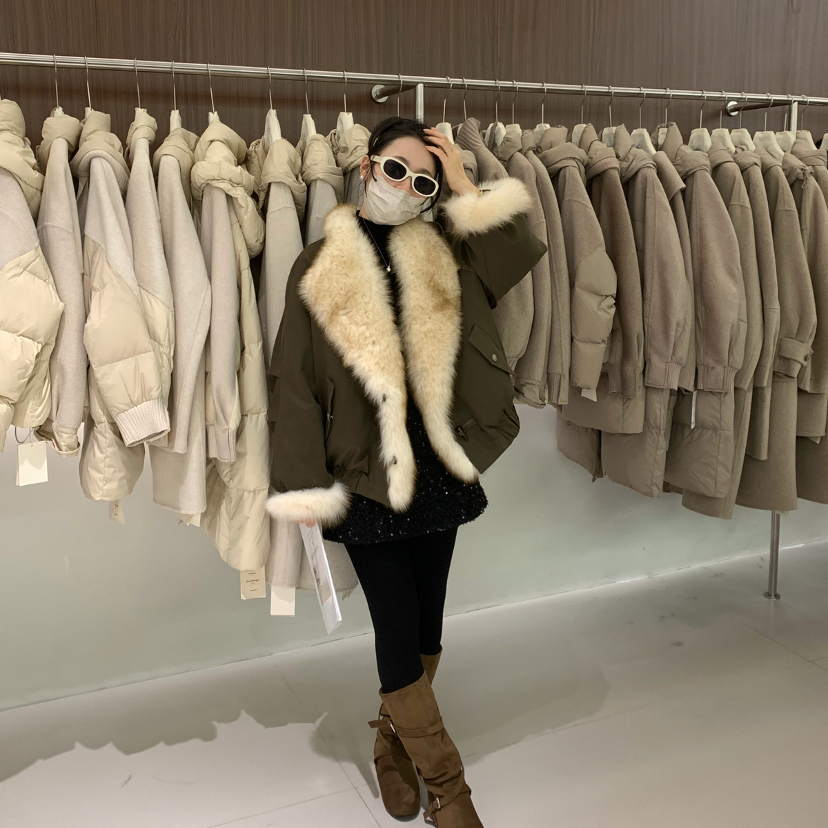 多多店冬上新休闲百搭毛领牛角扣宽松保暖羽绒服外套391