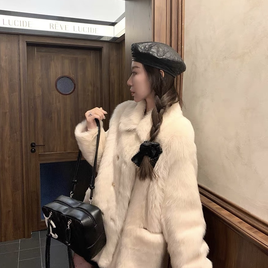 多多上新冬季中长款纯色保暖皮毛一体外套皮毛一体(含100羊毛)多1