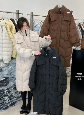 多多冬上新极简风连帽长款绗缝保暖羽绒服外套79985