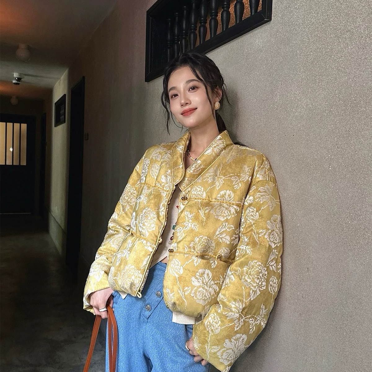 多多店冬上新法式复古织金烂花苞夹棉宽松保暖棉服外套Js919