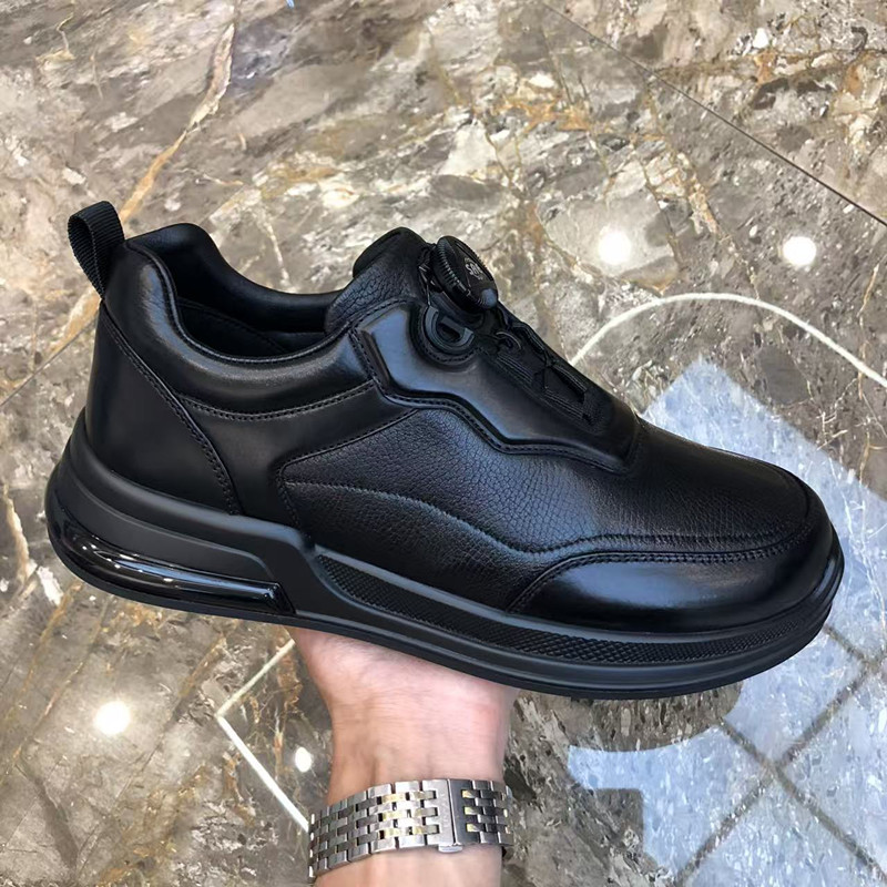 秋冬新款旋转纽扣休闲皮鞋