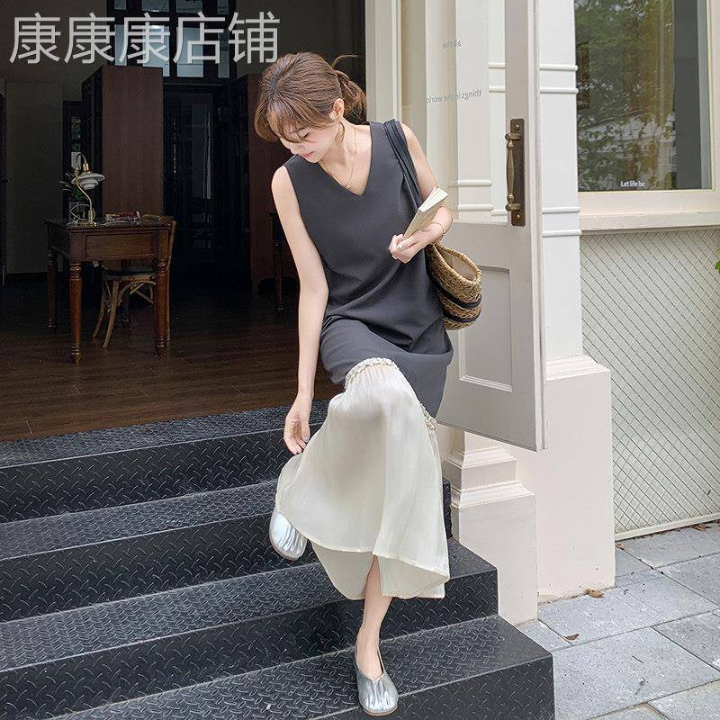 灰色简单大方的连衣裙女夏季2026新款V领宽松显瘦高级感鱼尾裙子