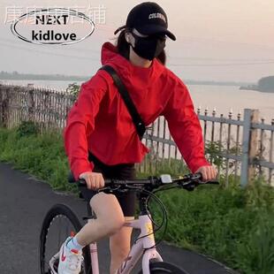 香港红色连帽防晒冲锋衣女款夏季新款户外防风防雨夹克风衣外套潮