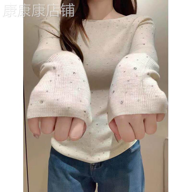 气质白色烫钻针织长袖毛衣女秋冬欧货新款绝美打底衫修身宽领上衣