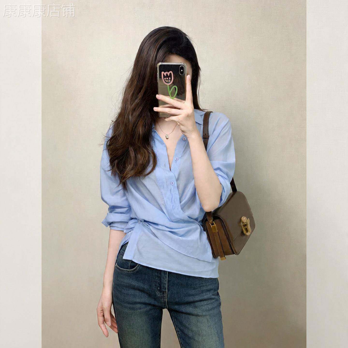 小个子蓝色衬衫女款夏装2026新款独特漂亮巨好看交叉扭结收腰上衣